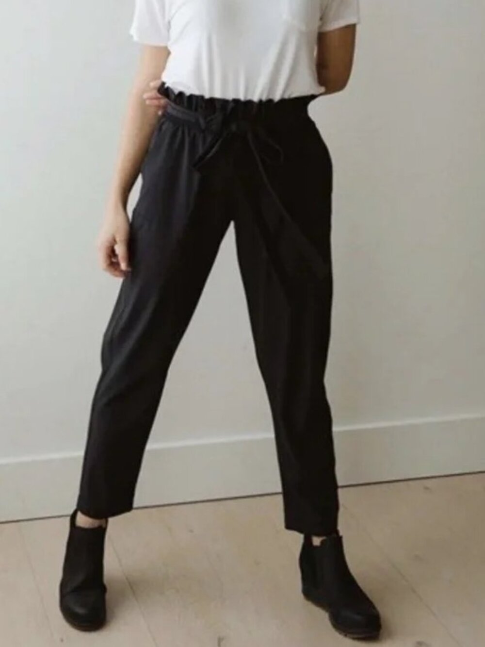 ALBION Women’s Bow Belt Capri Pants High Rise Paperbag Waist Black size M
